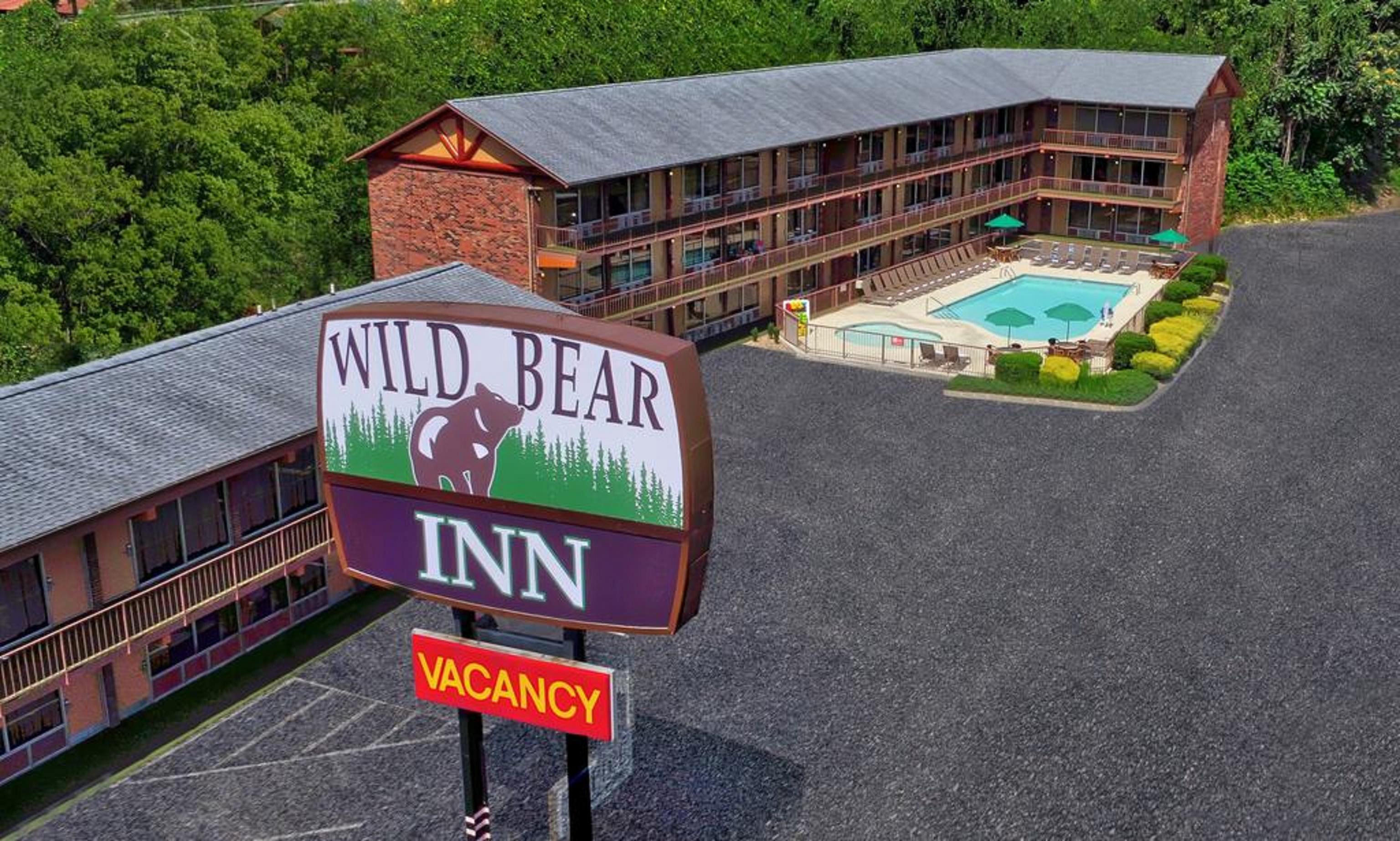 Wild Bear Inn Пиджен-Фордж Экстерьер фото